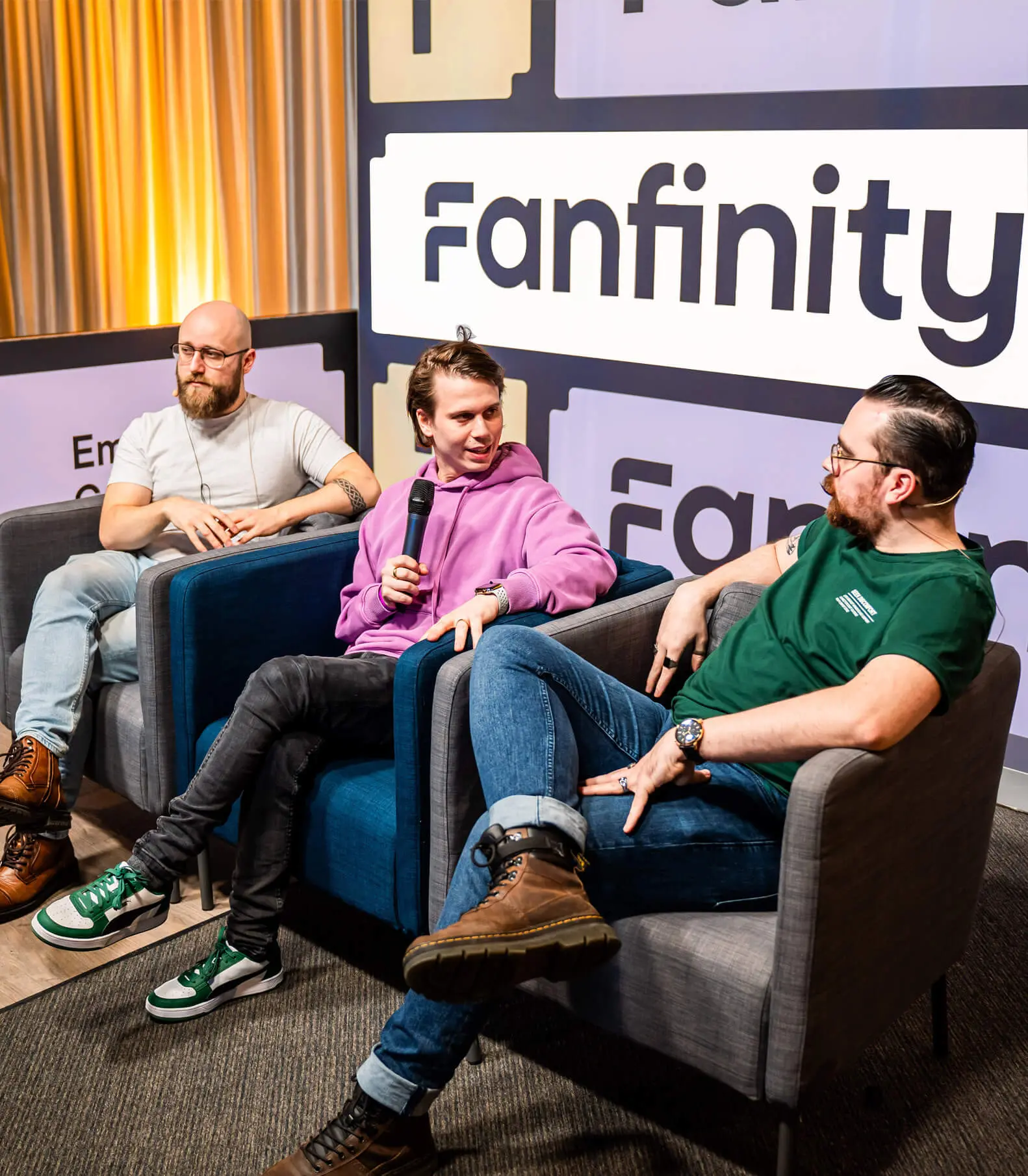 Fanfinity, case visual